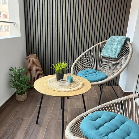 Perle Au Port De Νίκαια